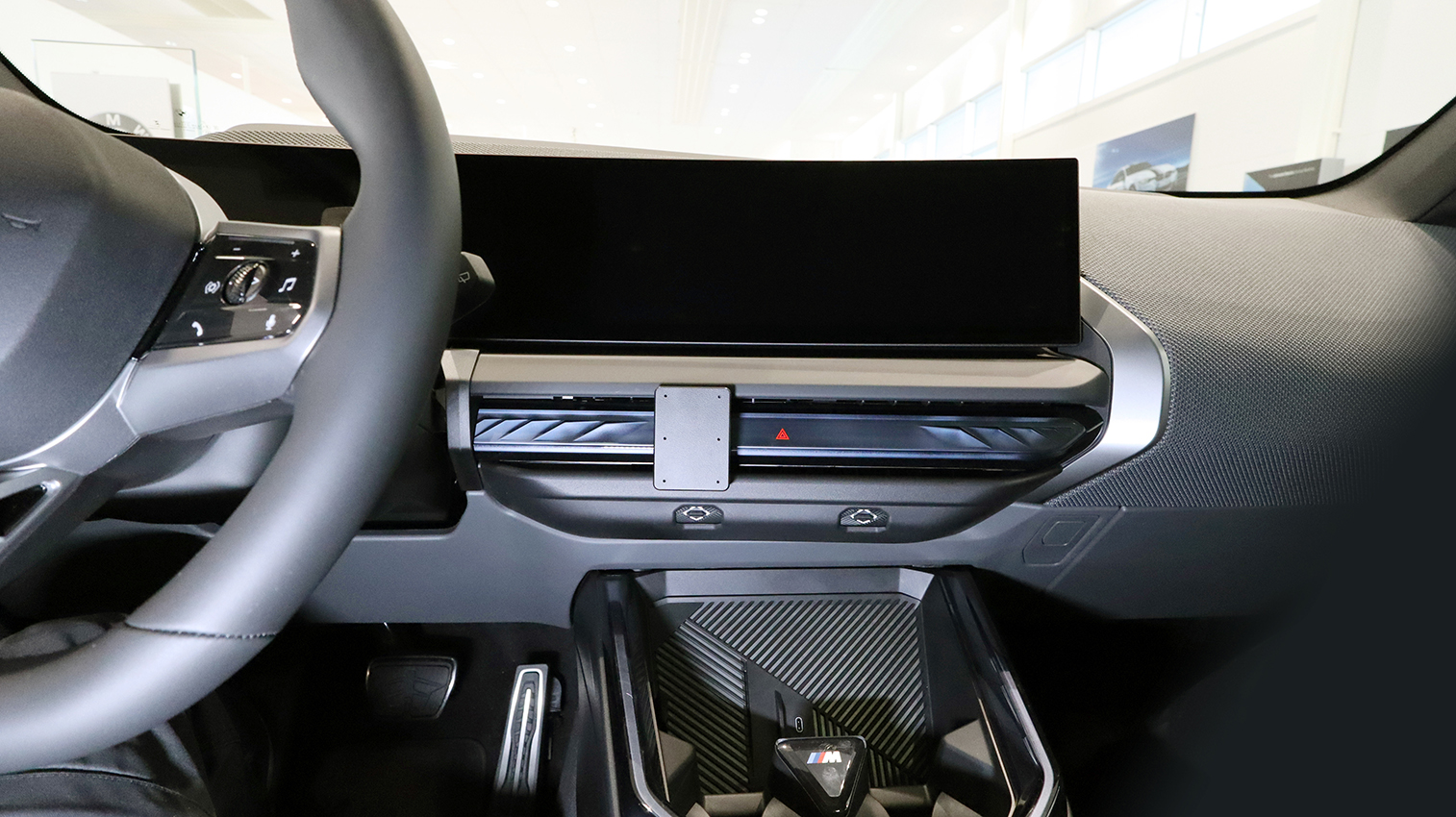 856181 Brodit ProClip für BMW X3 Baujahr 2025 - Armaturenbrett Mitte 4