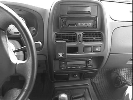 852922 ProClip - Nissan King Cab 00-06 8