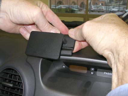 853960 ProClip - Kia Carens III 07-13 5