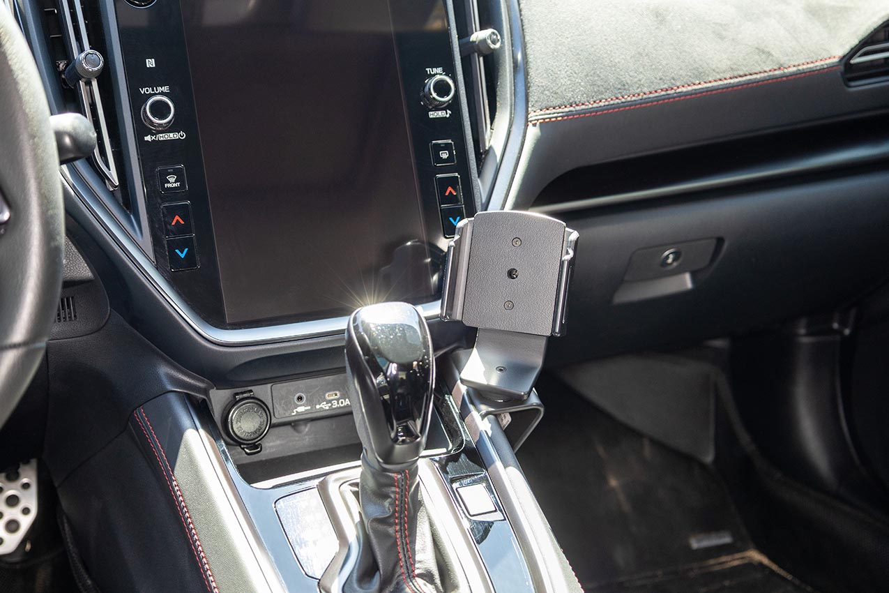 836195 Brodit ProClip für Subaru WRX - Baujahr 2022-2026, nur Automatik, Mittelkonsole 13