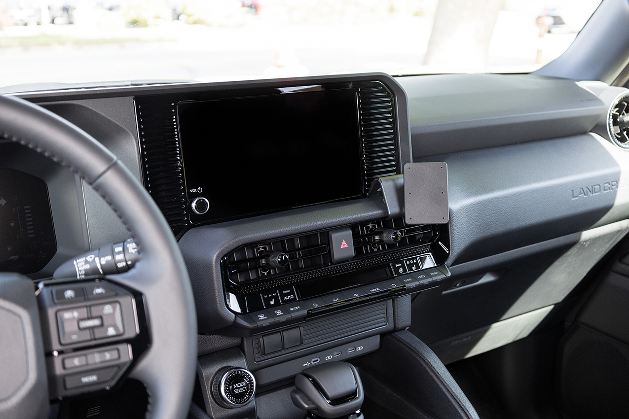 856117 Brodit ProClip - Toyota LandCruiser 250 24-25 7