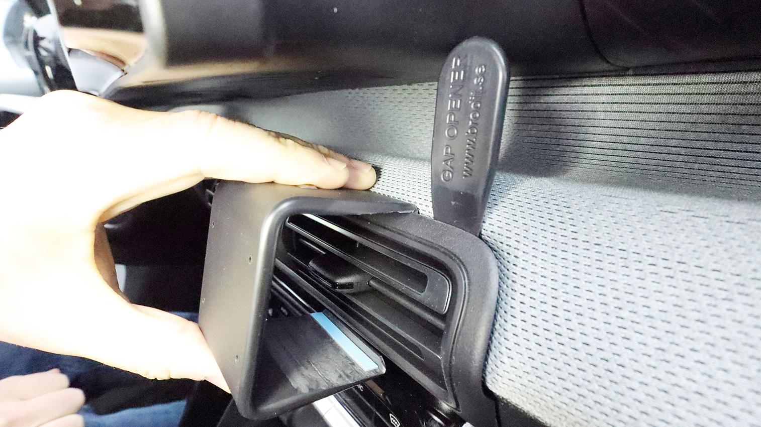 856293 Brodit ProClip für Citroen C3 Aircross/E-C3 - Baujahr 2025-2026, Armaturenbrett 5