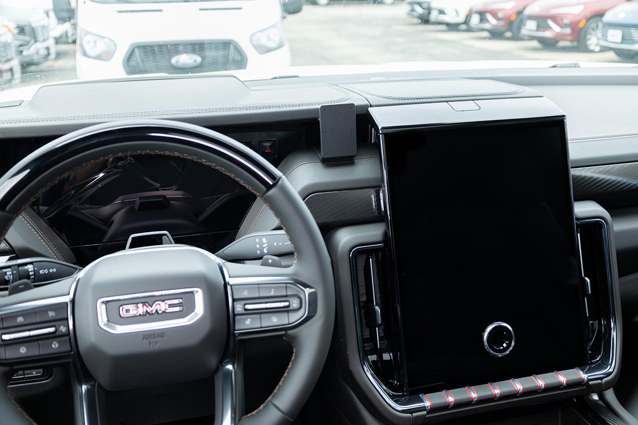 856202 Brodit ProClip für GMC Yukon - Baujahr 2025-2026, Armaturenbrett Mitte 9