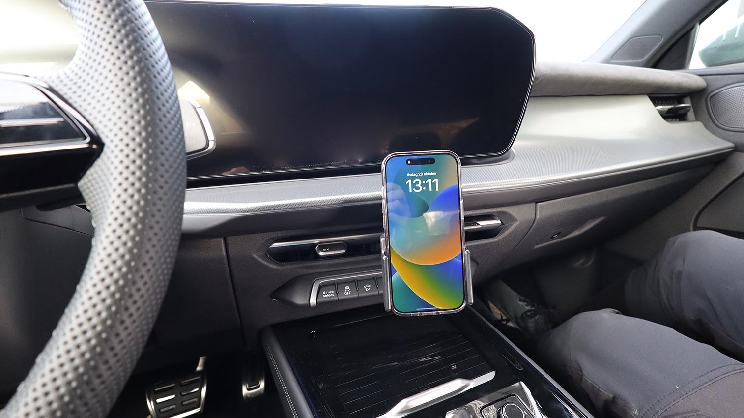856253 ProClip für Audi Q3 - Baujahr 2026, Armaturenbrett Mitte 10