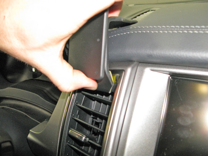 855182 ProClip - Ford Ranger Wildtrak 16-22 6