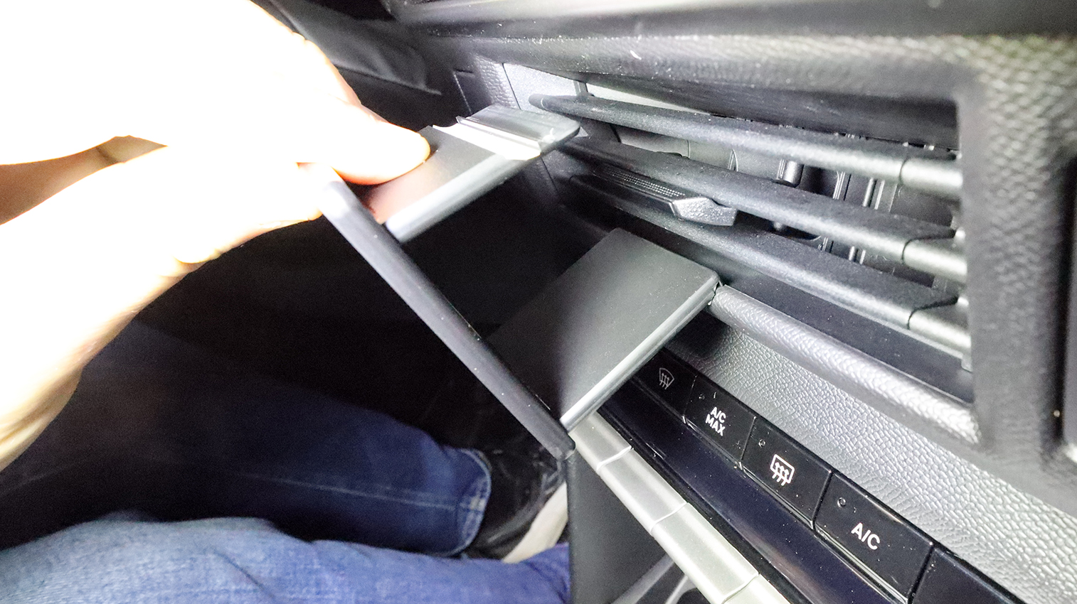 856292 Brodit ProClip für Opel Frontera - Baujahr 2024 - 2026, Armaturenbrett Mitte 6