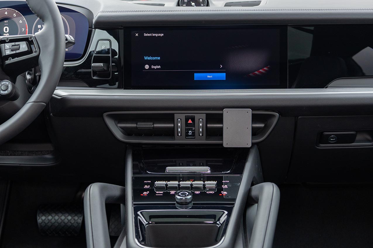 856137 Brodit ProClip für Porsche Cayenne Baujahr 2025 - Armaturenbrett Mitte 10