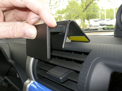 853837 ProClip - Toyota FJ Cruiser 07-15 5